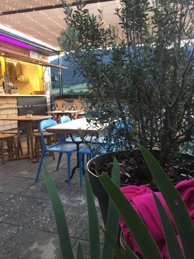 Gite La Cerise Qui Rit La Cresse Екстериор снимка